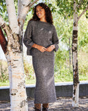 Bluse med Rullekant og Nederdel